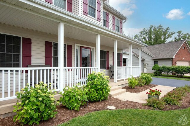 141 Mary Hamsmith Ct, Sycamore, IL 60178 - property entrance with covered porch