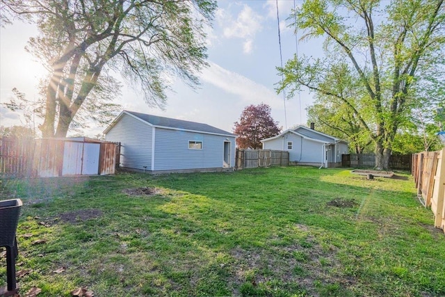 800 E Webster St, Clinton, IL 61727 - view of yard