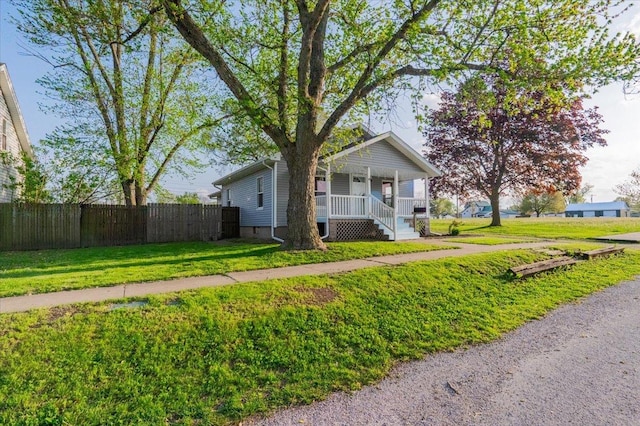 800 E Webster St, Clinton, IL 61727 - view of front of house featuring covered porch