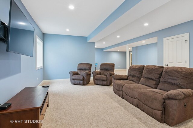 76 Landon Cir, Wheaton, IL 60189 - carpeted living room featuring recessed lighting and baseboards