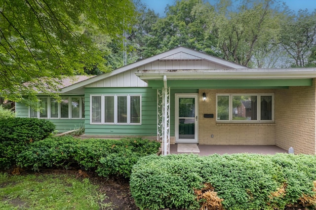 214 Knollwood Dr, Dekalb, IL 60115 - photo 2