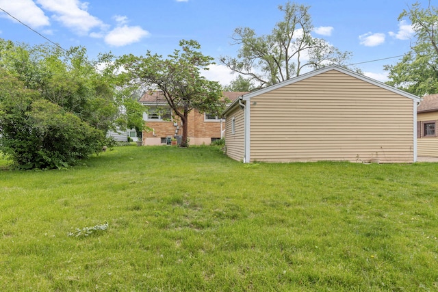 493 W Avery St, Elmhurst, IL 60126 - view of grassy yard