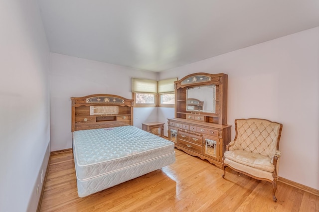1825 W Sherry Ln, Addison, IL 60101 - bedroom with wood finished floors and baseboards