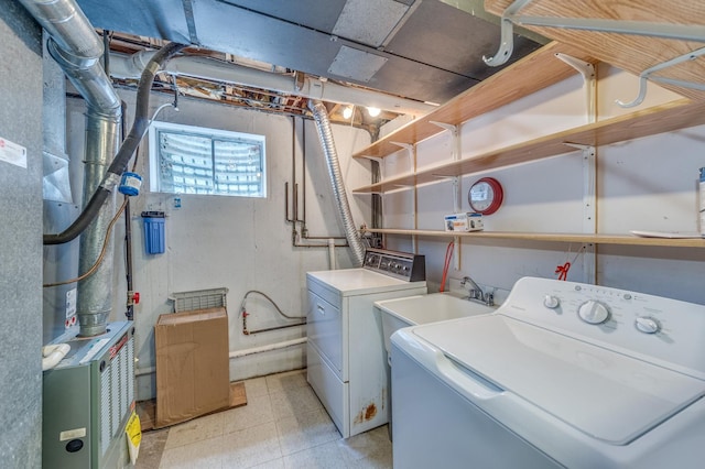 1825 W Sherry Ln, Addison, IL 60101 - washroom featuring separate washer and dryer