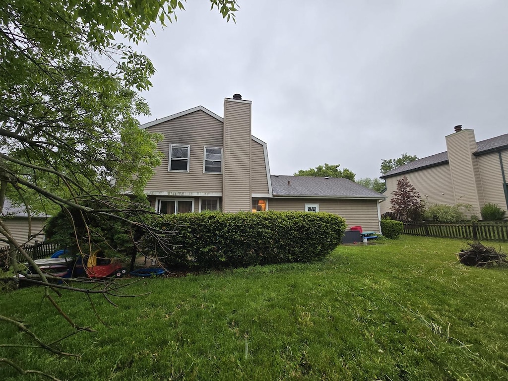 355 Crestwood Ct, Algonquin, IL 60102 - rear view of house with a chimney