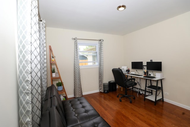 19421 W Hoag Ct, Mundelein, IL 60060 - office area with wood finished floors and baseboards