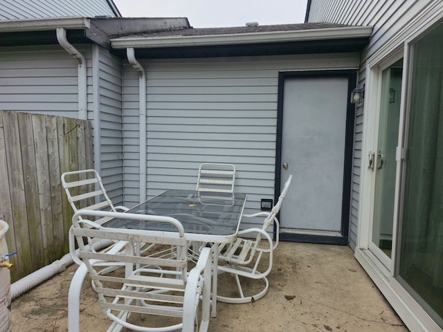 1246 Robin Dr, Carol Stream, IL 60188 - view of patio featuring outdoor dining area