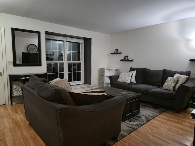 1246 Robin Dr, Carol Stream, IL 60188 - living area with light wood-type flooring