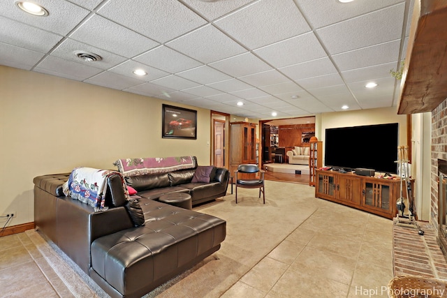 1415 Arabian Spur, Mchenry, IL 60051 - tiled living room featuring recessed lighting and a paneled ceiling