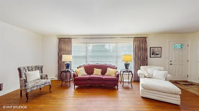 416 S Royal Ct, Palatine, IL 60067 - living area with wood finished floors