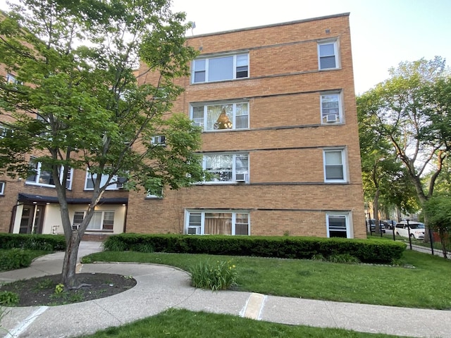 2834 W Granville Ave Unit 2A, Chicago, IL 60659 - view of building exterior