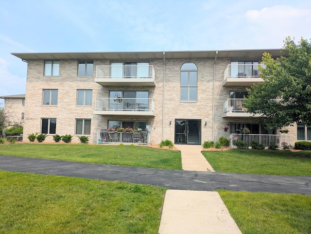 1041 Ashley Ct Unit 2D, Lockport, IL 60441 - view of apartment building / complex