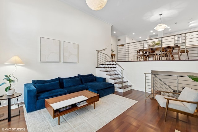 3020 N Sheffield Ave Unit 1N, Chicago, IL 60657 - living room with wood finished floors, crown molding, and recessed lighting