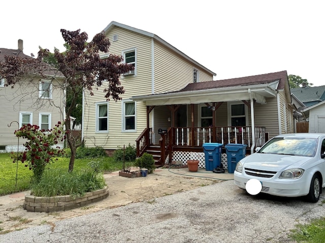 160 N Root St, Aurora, IL 60505 - view of front of property featuring a porch