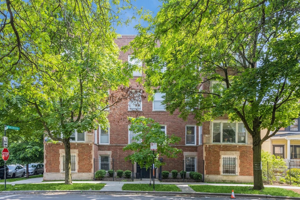 1515 W Pratt Blvd Unit 3, Chicago, IL 60626 - view of property