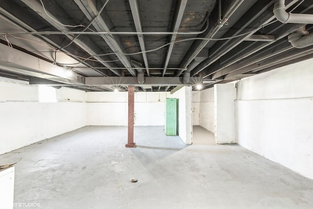 3000 Chicago Rd, South Chicago Heights, IL 60411 - view of unfinished below grade area
