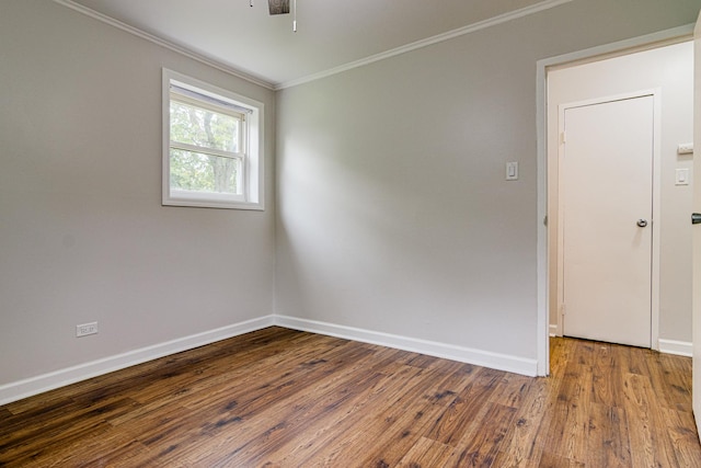 336 Manitowac St, Park Forest, IL 60466 - spare room with crown molding and wood finished floors