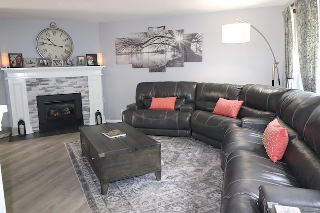 2886 E 6th St, Belvidere, IL 61008 - living area featuring wood finished floors and a fireplace