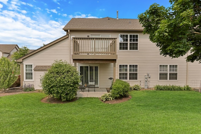 743 Sycamore Ct, Lindenhurst, IL 60046 - rear view of property featuring a lawn, a patio area, and a balcony