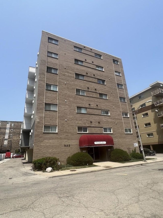 7449 Washington St Unit 606, Forest Park, IL 60130 - photo 1