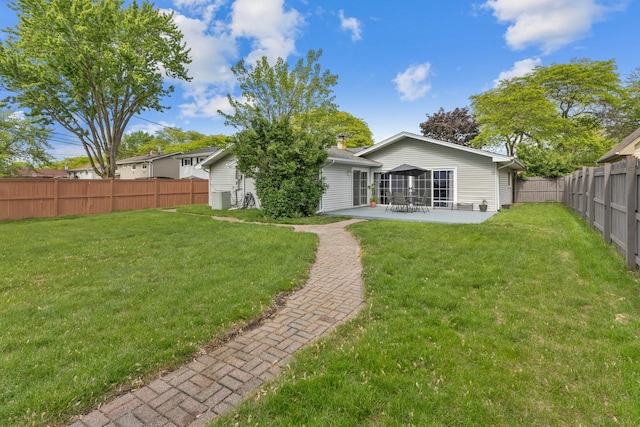 1850 Pierce Rd, Hoffman Estates, IL 60169 - back of house with a patio