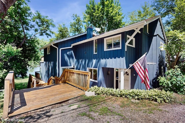 914 Ski Hill Rd, Fox River Grove, IL 60021 - view of front facade with a wooden deck