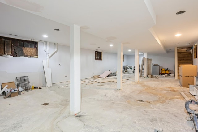 223 W 118th St, Chicago, IL 60628 - finished basement featuring recessed lighting