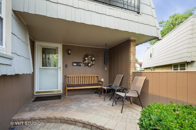 642 Burgundy Ct Unit A, Elk Grove Village, IL 60007 - property entrance with a patio area