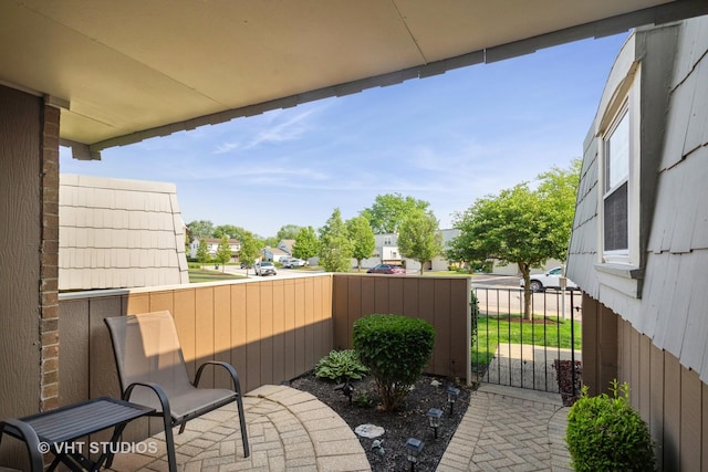 642 Burgundy Ct Unit A, Elk Grove Village, IL 60007 - photo 2