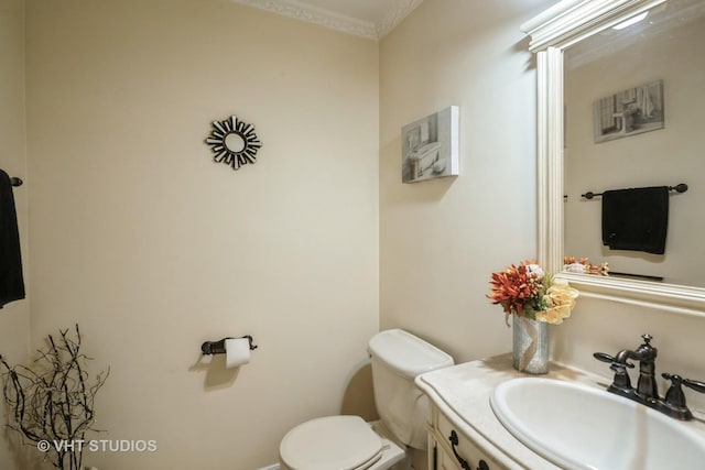 642 Burgundy Ct Unit A, Elk Grove Village, IL 60007 - bathroom featuring toilet and vanity