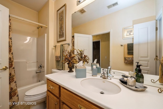 12140 Hideaway Dr, Huntley, IL 60142 - full bath featuring vanity and shower / tub combo with curtain