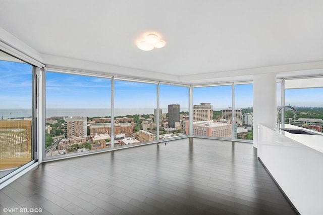1720 Maple Ave Unit 2710, Evanston, IL 60201 - unfurnished sunroom with a city view