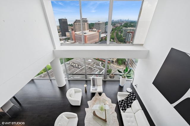 1720 Maple Ave Unit 2710, Evanston, IL 60201 - living room with a view of city, a towering ceiling, and healthy amount of natural light
