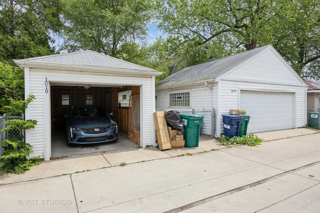 1019 Lyman Ave, Oak Park, IL 60304 - view of detached garage