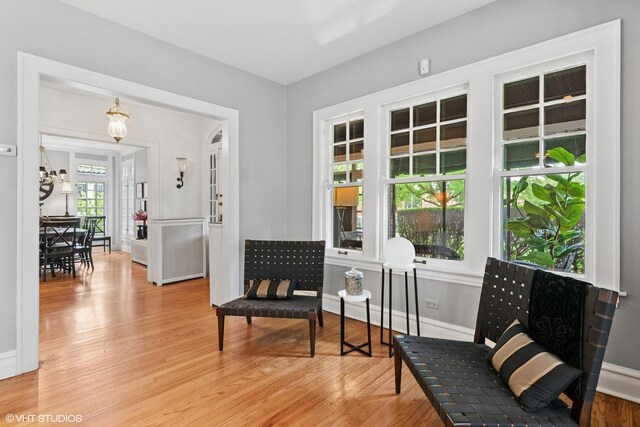 739 Jackson Ave, River Forest, IL 60305 - living area featuring wood finished floors and baseboards