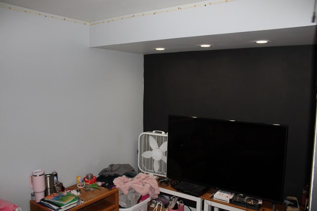 907 N Eddy St, Sandwich, IL 60548 - view of office area
