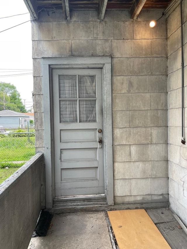 8626 S Burnham Ave, Chicago, IL 60617 - view of doorway to property
