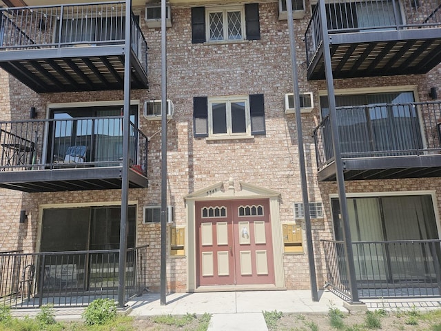 5349 N Delphia Ave Unit 150, Chicago, IL 60656 - view of property