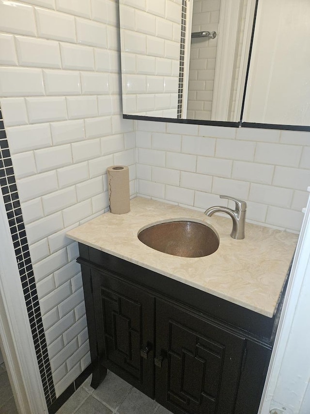 5349 N Delphia Ave Unit 150, Chicago, IL 60656 - bathroom with vanity and tasteful backsplash