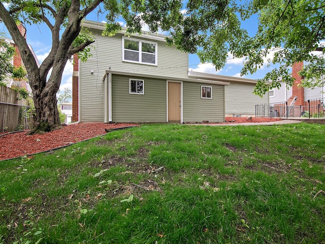 17708 Pebblewood Ln, Hazel Crest, IL 60429 - view of rear view of property