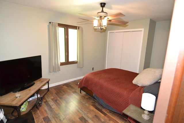 4323 Il Route 176th Ave, Crystal Lake, IL 60014 - bedroom with wood finished floors, baseboards, a closet, and a ceiling fan