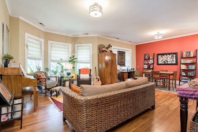 206 S Lombard Ave Unit 206B, Oak Park, IL 60302 - living room featuring light wood-style flooring and crown molding