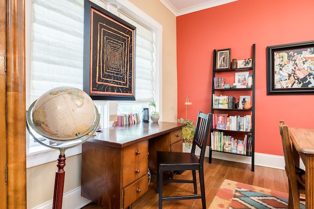 206 S Lombard Ave Unit 206B, Oak Park, IL 60302 - office area with wood finished floors and ornamental molding
