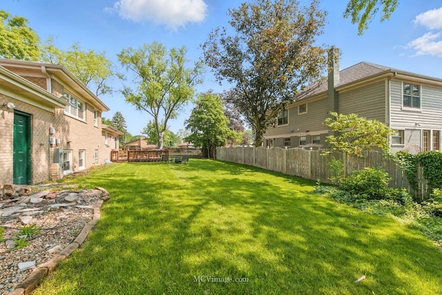 1703 Wilmette St, Wheaton, IL 60187 - view of yard