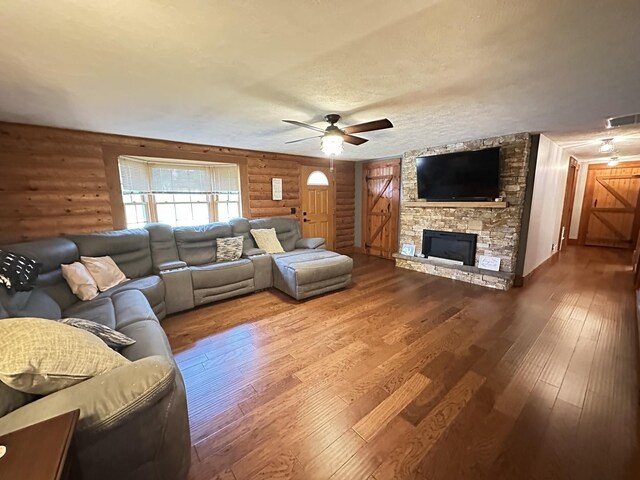 12197 Greenleaf Dr, Farmer City, IL 61842 - photo 9