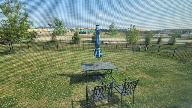404 Radcliff Ln, South Elgin, IL 60177 - view of yard