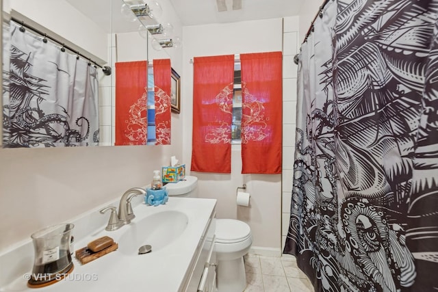 901 E Krage Dr, Addison, IL 60101 - full bathroom with vanity, marble finish floors, and a shower with shower curtain