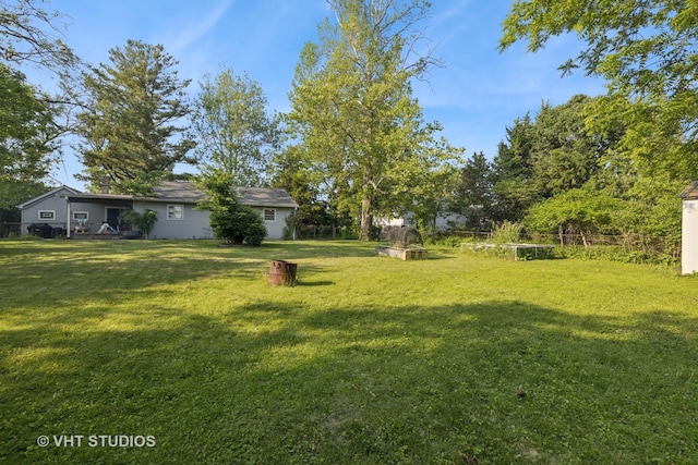 901 E Krage Dr, Addison, IL 60101 - view of yard
