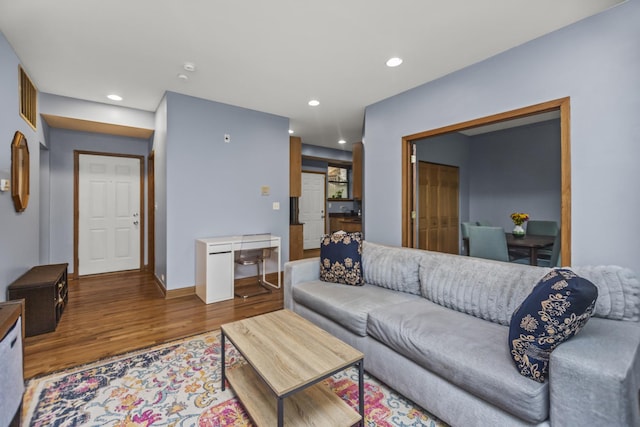 5252 S Drexel Ave Unit 2A, Chicago, IL 60615 - living room featuring wood finished floors, recessed lighting, and baseboards