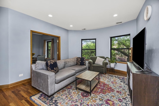 5252 S Drexel Ave Unit 2A, Chicago, IL 60615 - living area featuring healthy amount of natural light, wood finished floors, baseboards, and recessed lighting